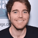 Shane_Dawson_with_fan_28cropped29